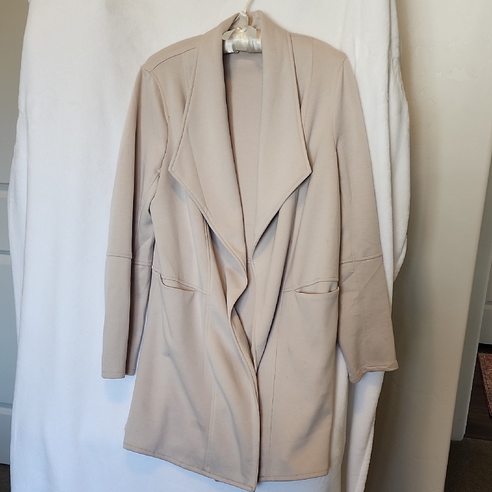 Max Studio Classic Cream Trench Coat